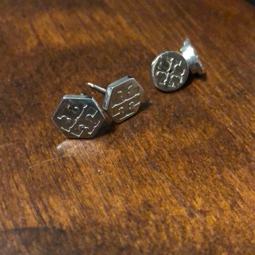 ✨Tory Burch silver studs✨